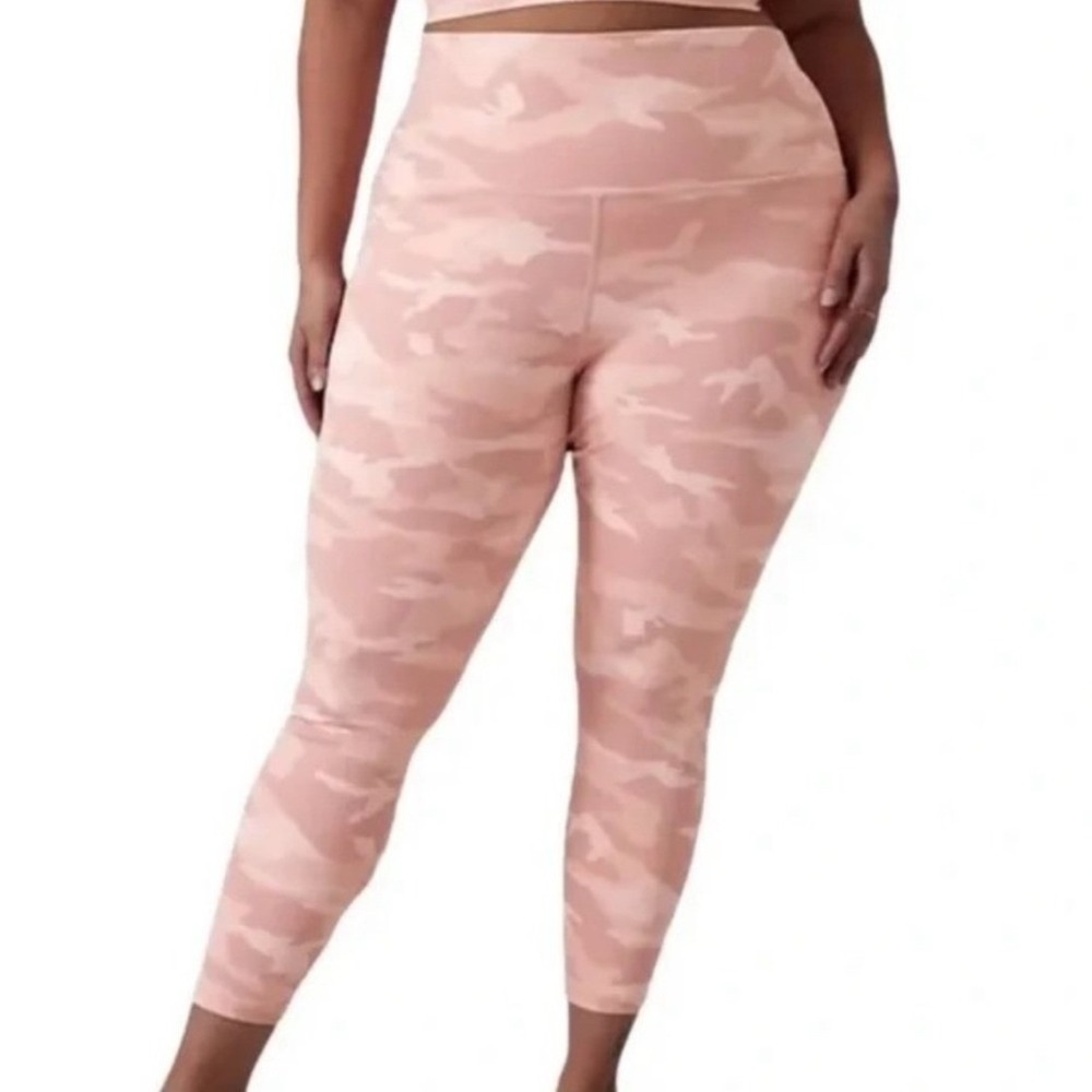 Athleta Elation Camo 7/8 Tight Leggings Camo Lux Pink 1X 563650-01-2-0006 NWT